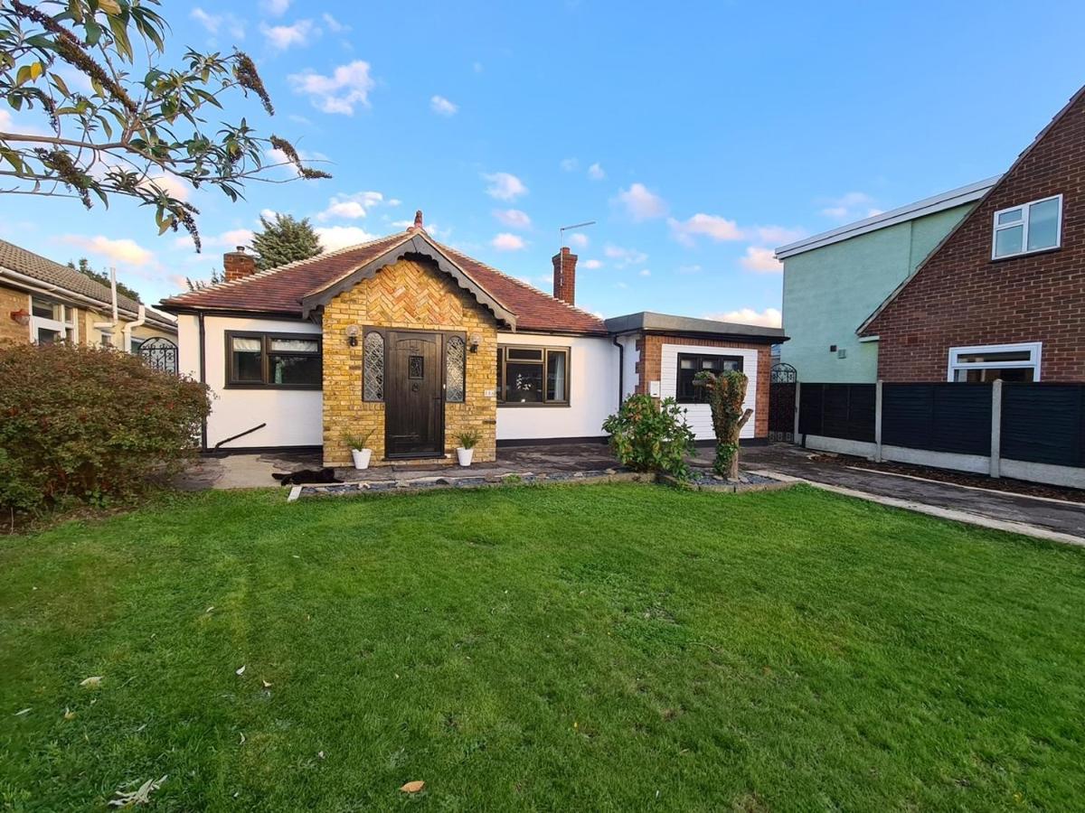 Westbury House Villa Rochford Exterior photo